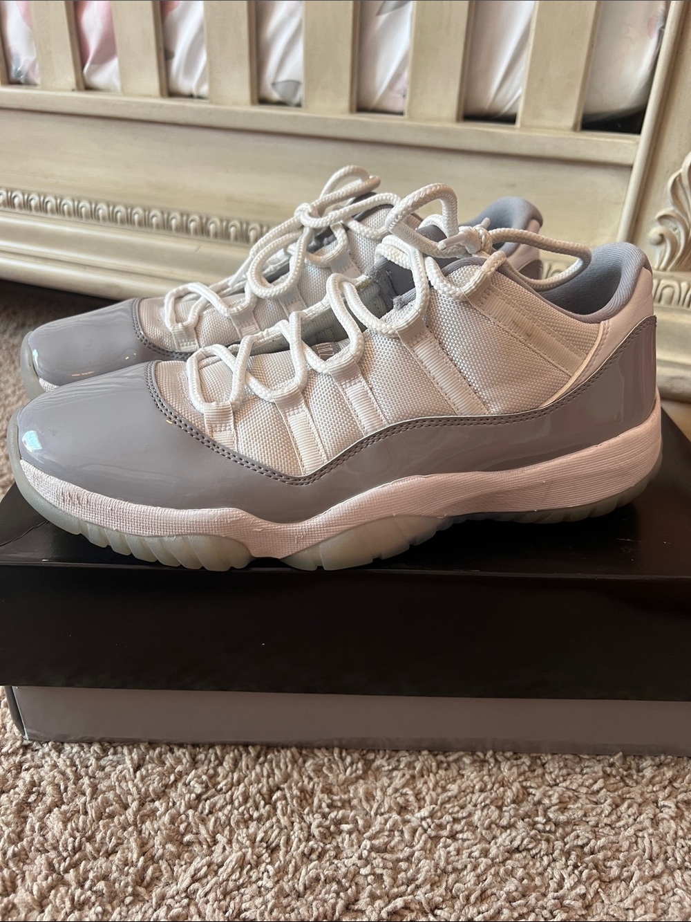 Air Jordan retro 11 low cement gray. 11.5 men’s